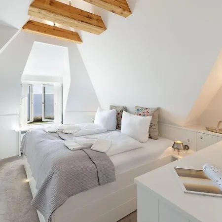 Seaside Semesterbostad *