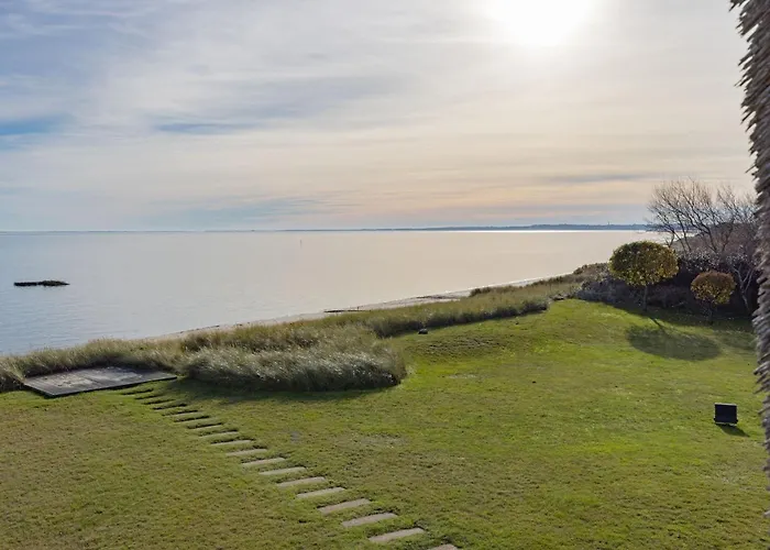 Seaside Semesterbostad *